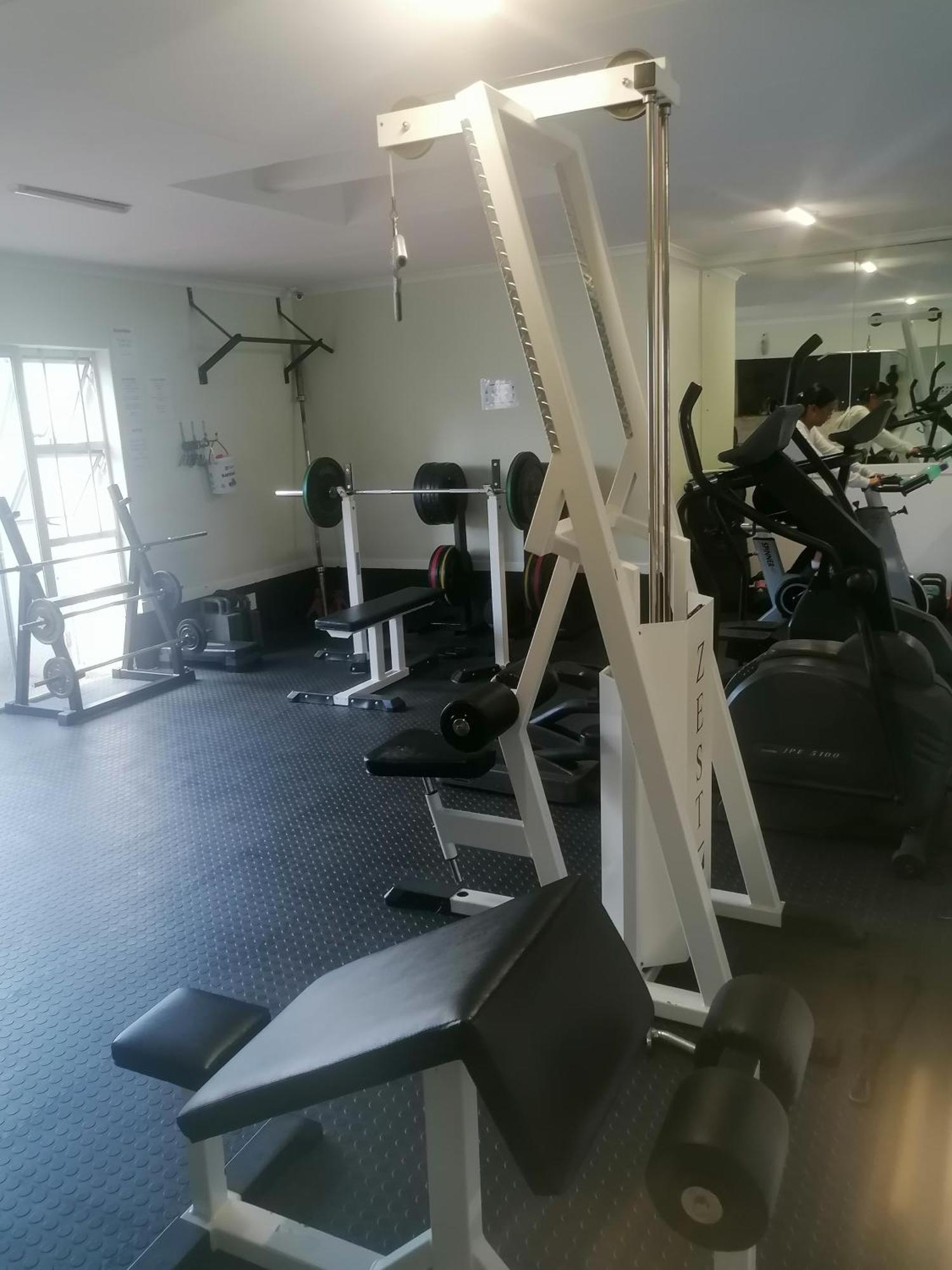 Club 143 * Hermanus